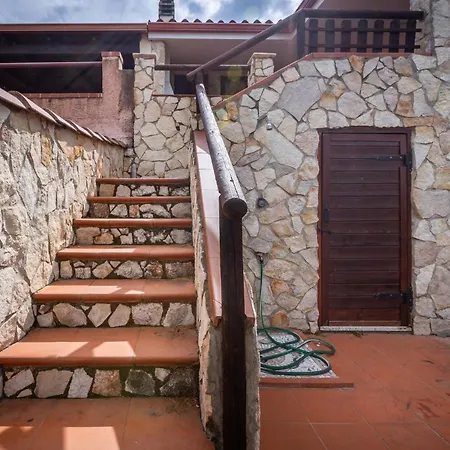 Villa Guesthost - Florilla With Sea View Terrace *